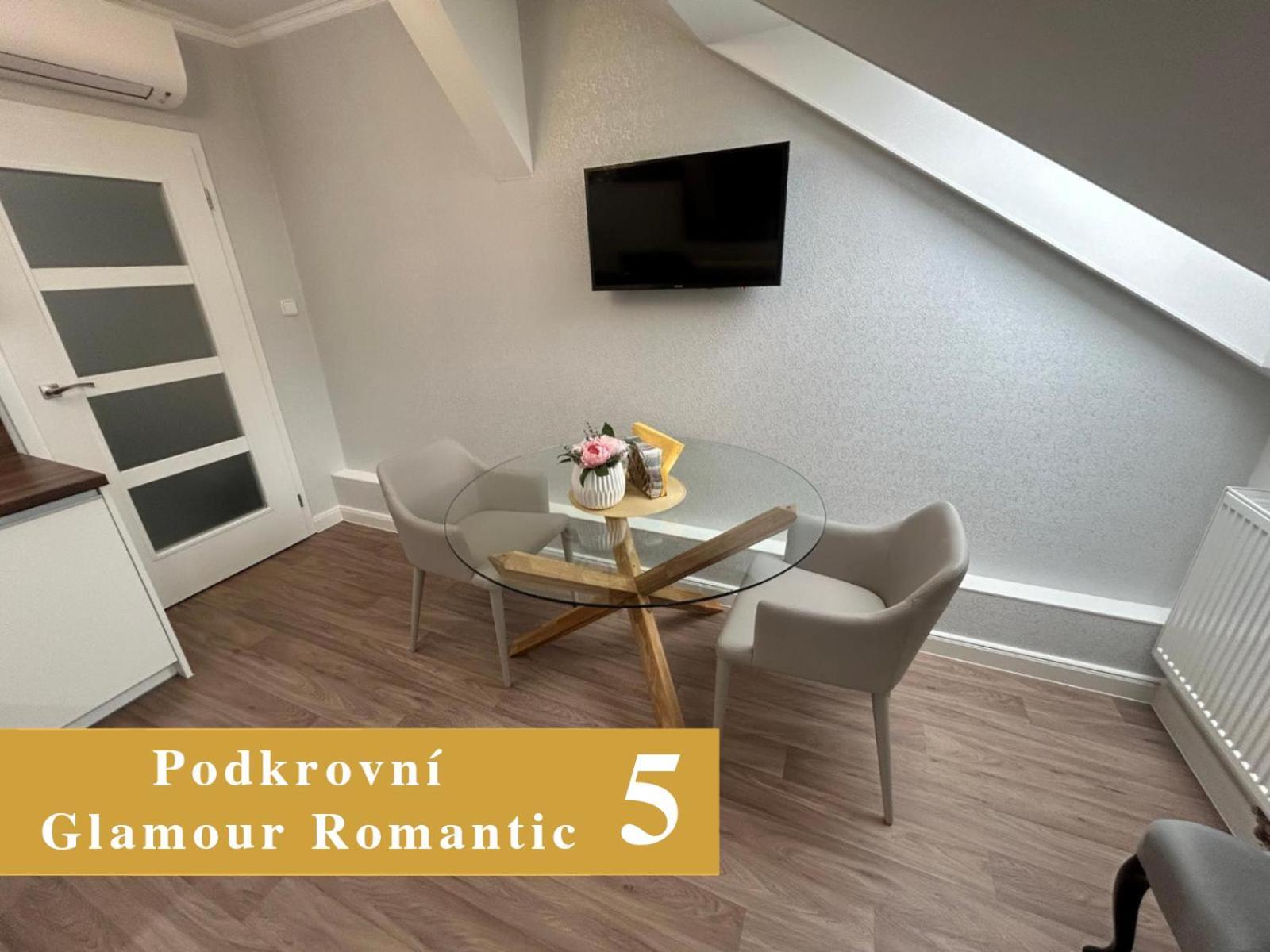 Efipa Glamour Apartments Пльзень Экстерьер фото