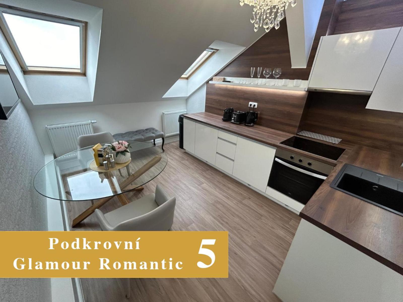 Efipa Glamour Apartments Пльзень Экстерьер фото